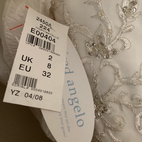 NWT Alfred Angelo Wedding Dress - Picture 5 of 8